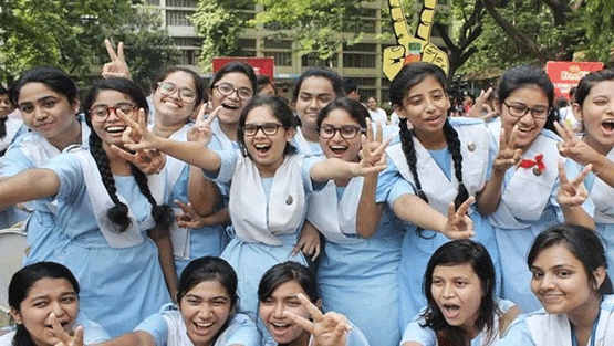 ঘরে বসে যেভাবে পাওয়া যাবে এইচএসসির ফল
