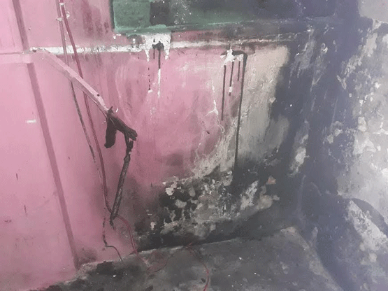 রাজনগরে মৌলভীচকে পূর্ব শক্রতার জের ধরে বসত ঘরে অগ্নি সংযোগ