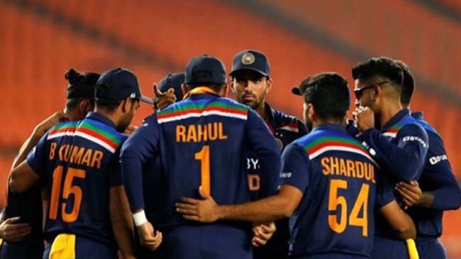 বিশ্ব চ্যাম্পিয়ন ইংল্যান্ডকে হারিয়ে জয় দিয়ে সিরিজ শুরু ভারতের