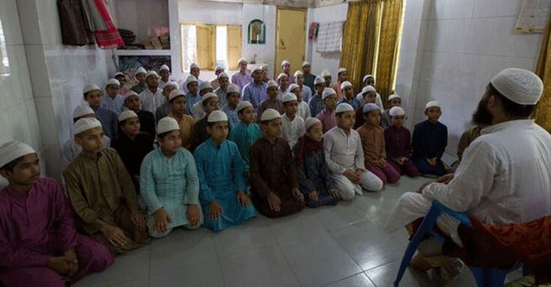 কওমি মাদরাসা খালি করতে জেলা প্রশাসকদের কড়া নির্দেশ