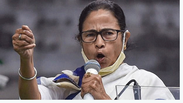 ক্ষমতায় থাকার লড়াইয়ে এগিয়ে মমতা, বলছে বুথফেরত জরিপ