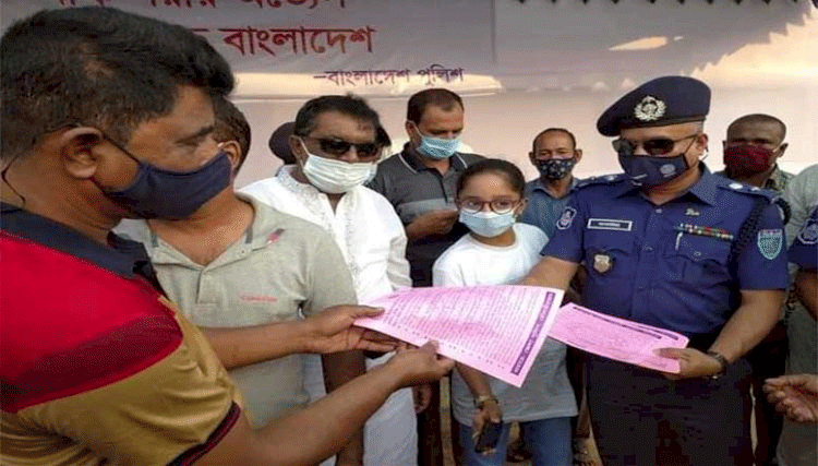 করোনা মোকাবেলায় শ্রীমঙ্গলে জেলা পুলিশের ক্যাম্পেইন