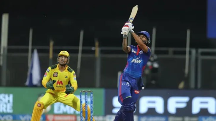 অভিষিক্ত অধিনায়ক পন্তের কাছে হারলেন অভিজ্ঞ ধোনি