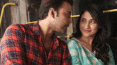 মেরুন রঙের বাসে মেহজাবিনের ‘প্রেমে’ নিশো