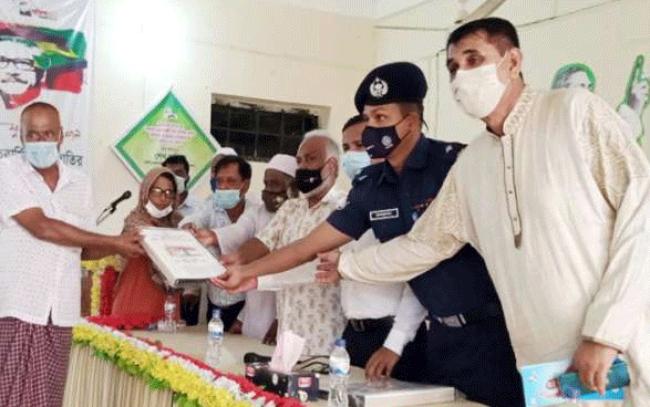 দোয়ারাবাজারে জমি ও ঘর পেলো ২০ গৃহহীন পরিবার