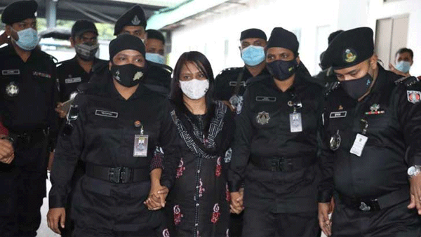 ৫টি মামলা হবে হেলেনার বিরুদ্ধে