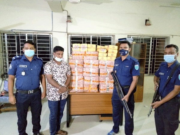 বড়লেখায় ভারতীয় নাসির বিড়িসহ যুবক গ্রেপ্তার