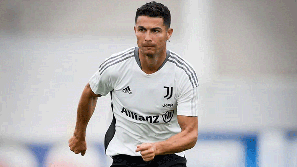 মেসিকে দলে নিতে হুলুস্থুল, রোনালদোয় আগ্রহ নেই কারও