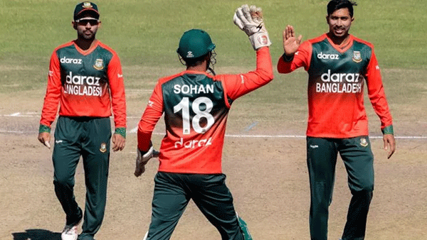 অস্ট্রেলিয়ার বিপক্ষে প্রথম টি-টোয়েন্টিতে বাংলাদেশ একাদশ