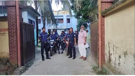 হবিগঞ্জের আজমিরীগঞ্জে দূর্গাপূজায় পূজা মন্ডবের নিরাপত্তা রক্ষায় পুলিশের নিয়মিত টহল অব্যাহত