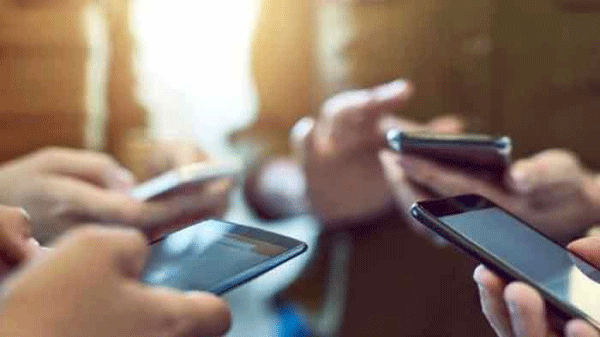 ১১ ঘণ্টা পর দেশের মোবাইল ইন্টারনেট সেবা সচল