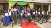 বড়লেখায় বাইসাইকেল পেল ক্ষুদ্র নৃগোষ্ঠীর শিক্ষার্থীরা