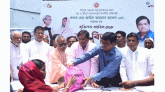 সিলেট জেলা ক্রীড়া সংস্থার আয়োজনে বন্যাদুর্গত মানুষের মাঝে খাদ্য বিতরণ