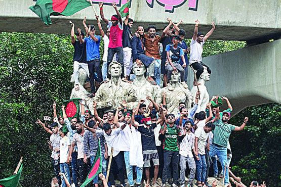 হাসিনা পতনের এক মাস