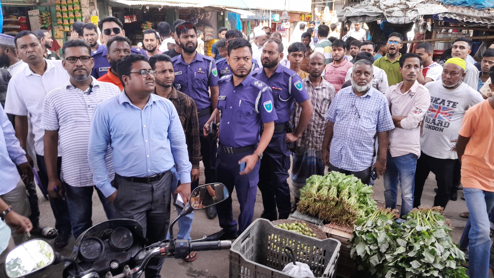 বিশ্বনাথে অবৈধ স্থাপনা উচ্ছেদ অভিযান