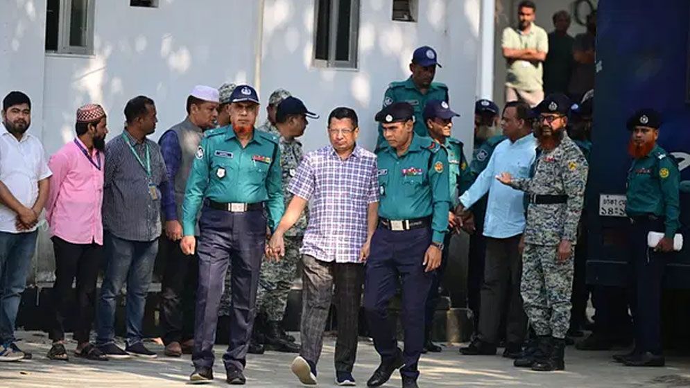 সাবেক ৮ পুলিশ কর্মকর্তা ট্রাইব্যুনালে হাজির