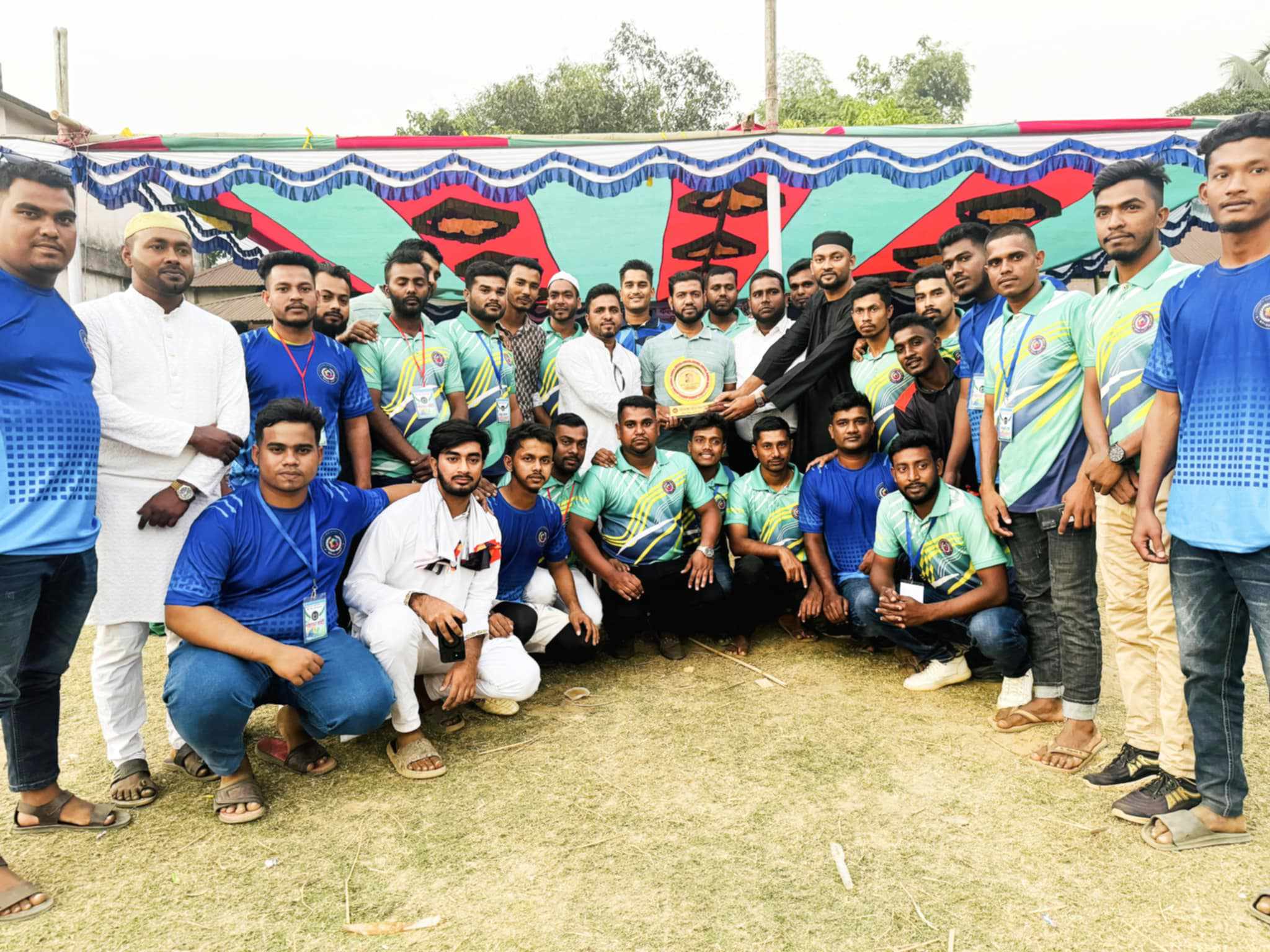 তাহিরপুরে অন্ত:ইউনিয়ন স্টুডেন্ট ফুটবল টুর্নামেন্টের ফাইনাল খেলা অনুষ্ঠিত