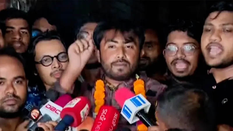 জাকসুতেও শিবিরের জয়জয়কার ২৫ পদের ২১টিতেই জয়